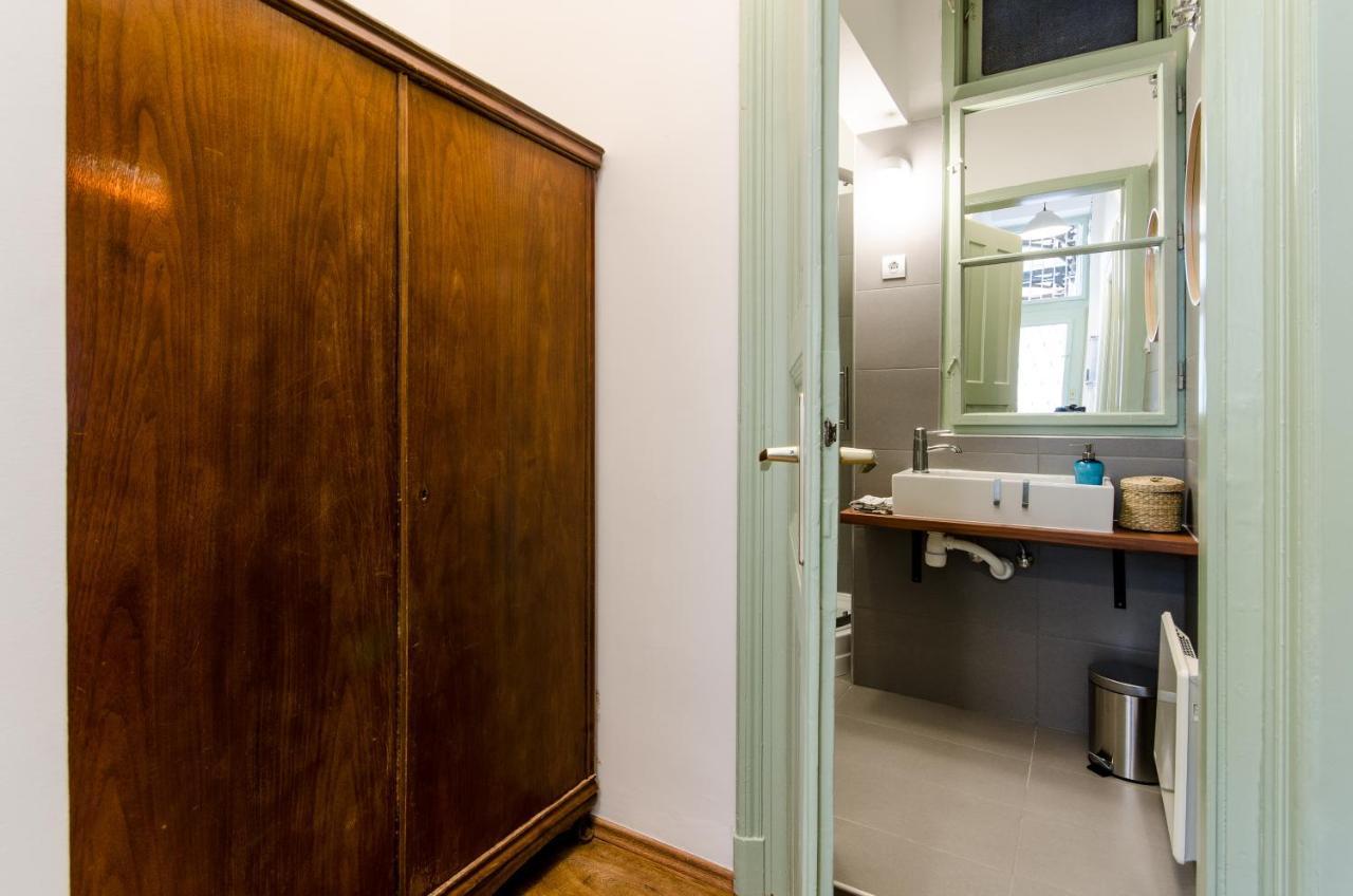 B63 2 Bedroom Apartment In Heart Of City Budapest Eksteriør bilde