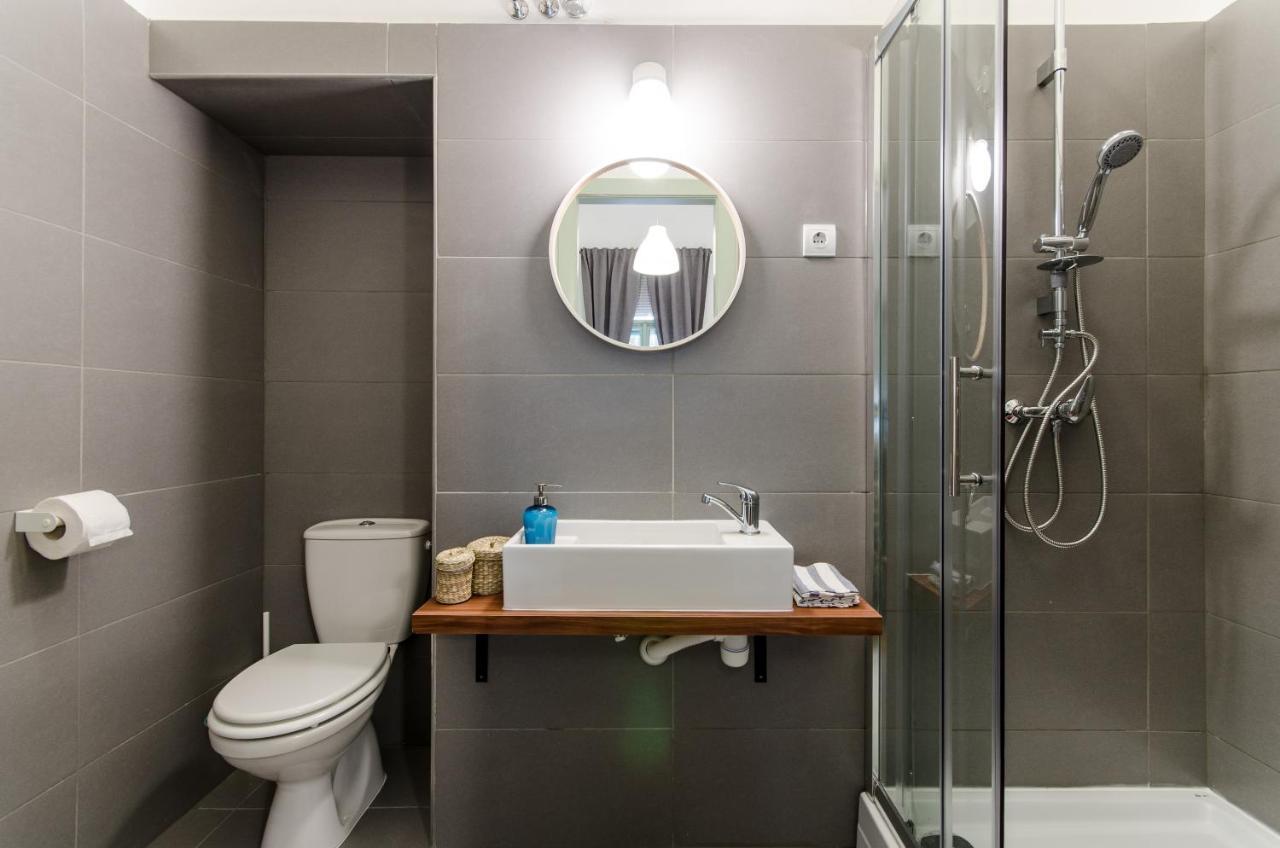 B63 2 Bedroom Apartment In Heart Of City Budapest Eksteriør bilde